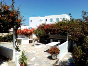 paros naoussa apartments