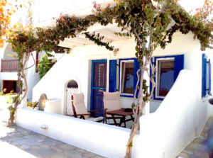 naoussa paros apartments at Volossirakis